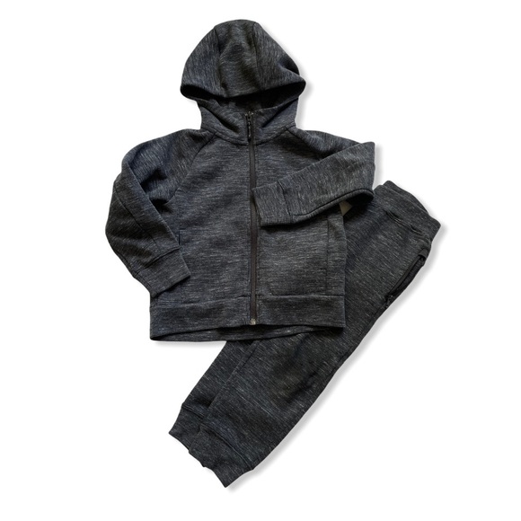 Uniqlo Sweatsuit - Picture 1 of 11